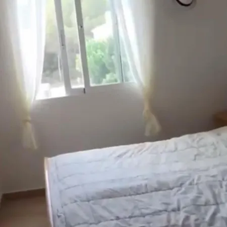 Сasa de vacaciones Sunrise House, Medium-term